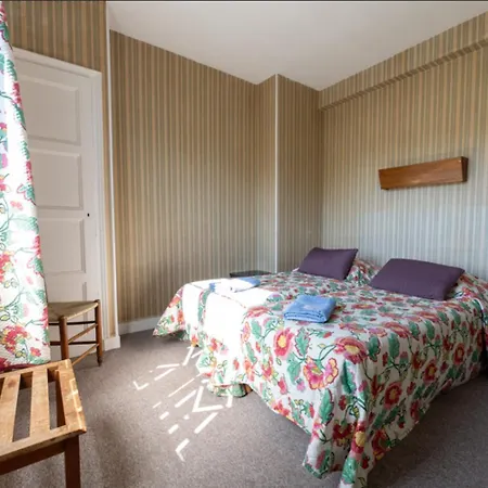Le Relais Saint Michel Bed and breakfast 2*