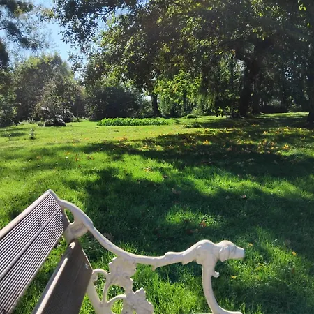 Le Relais Saint Michel Bed and Breakfast 2*