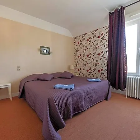 Le Relais Saint Michel 2*