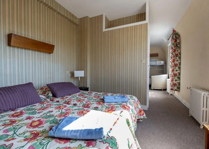 Alojamento de Acomodação e Pequeno-almoço Le Relais Saint Michel 2*